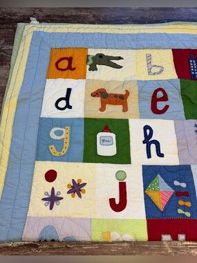 Pottery Barn Kids Alphabet Patchwork Gingham Nursery Cottage Toddler Quilt Twin